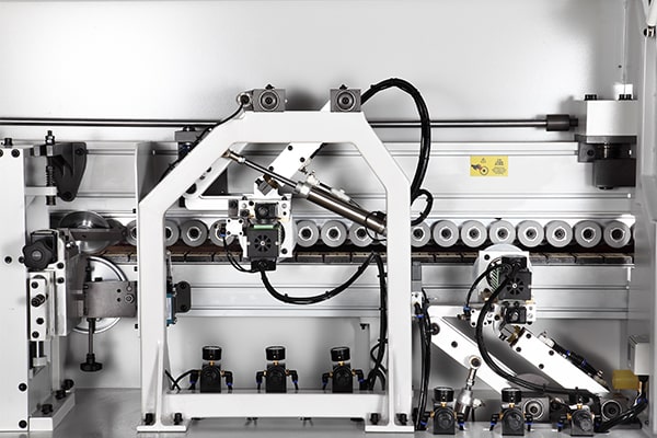 仿形圓角修邊裝置