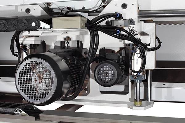 鋸座及鋸片驅(qū)動(dòng)裝置