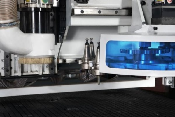 自動(dòng)換刀裝置